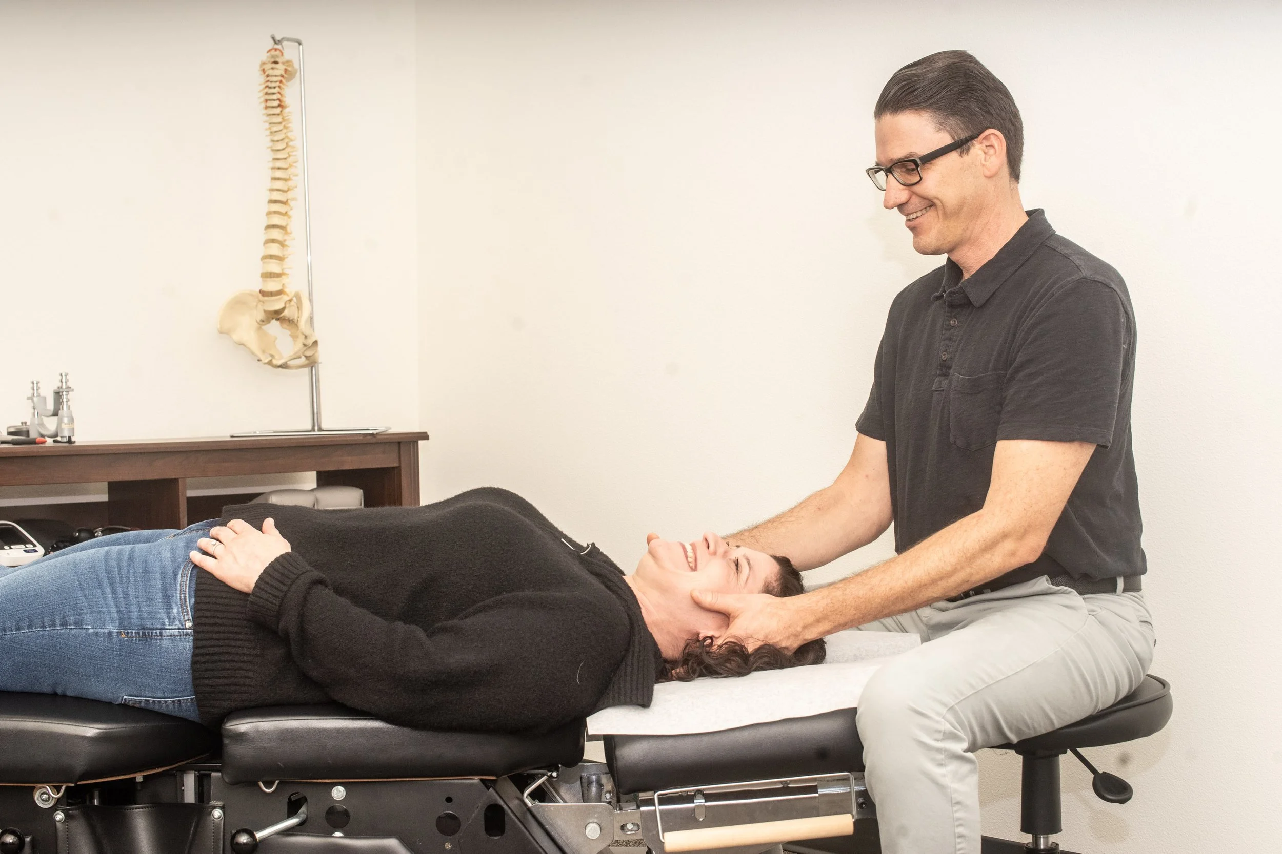 Chiropractic Front Desk Scheduling Software: 9 Smart Ways to Streamline Front Desk Workflow